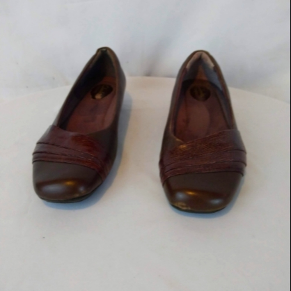 Clarkes Artisan Brown Leather Flat